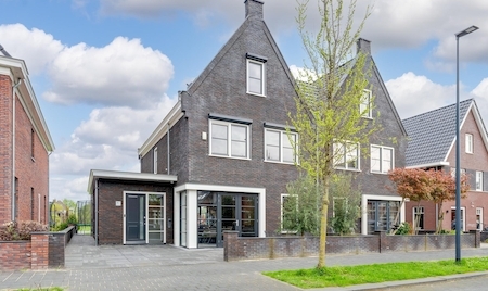 Te koop: Den Oeverlaan 21 in Volendam